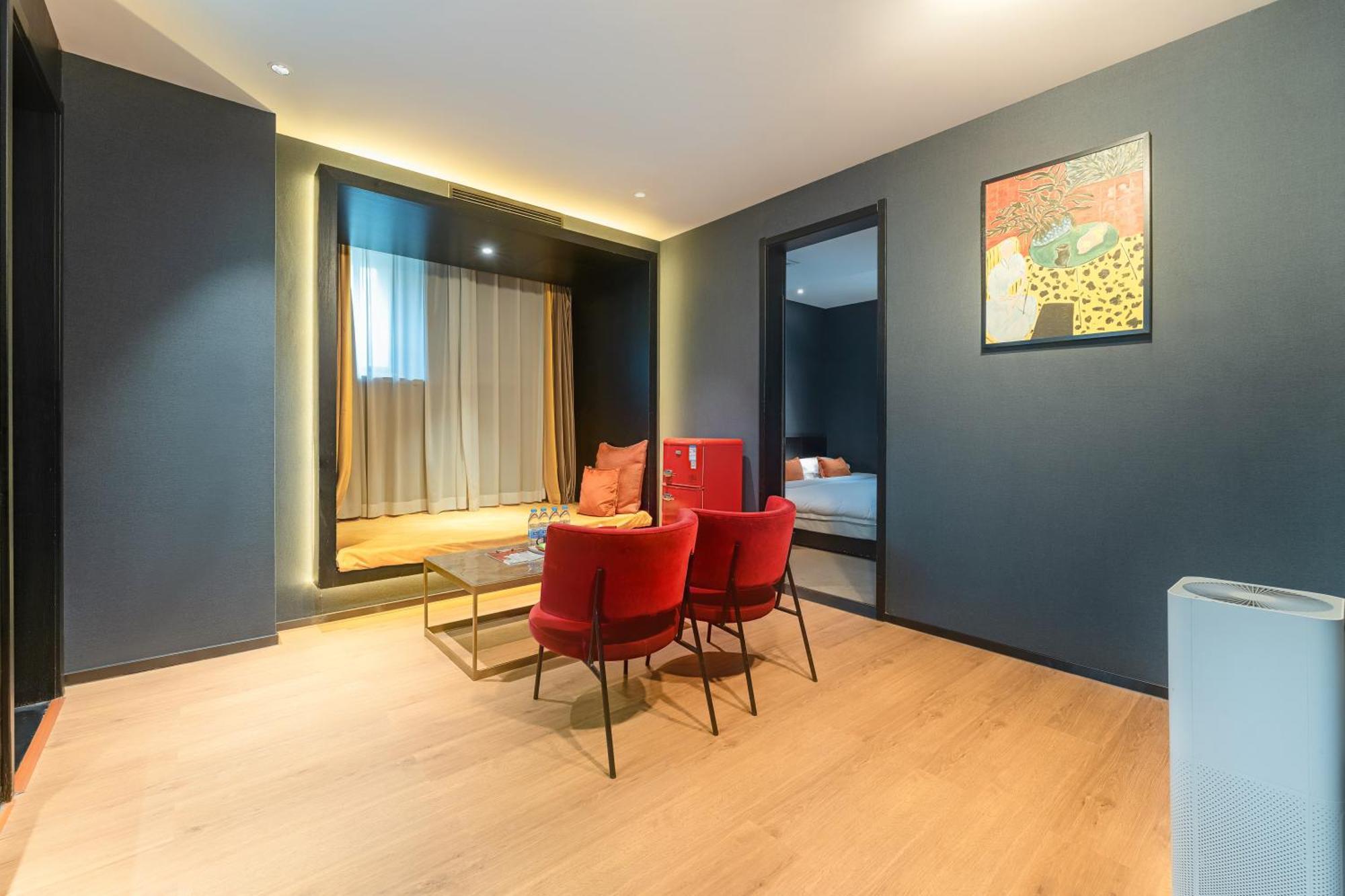 Hesu Designer Hotel & Suites -Near Xi'An Drum Tower And Yongning Gate -Free Laundry Luggage Storage -Kitty Cafe With Freshly Ground Coffee -24H Front Desk -English Service Екстер'єр фото
