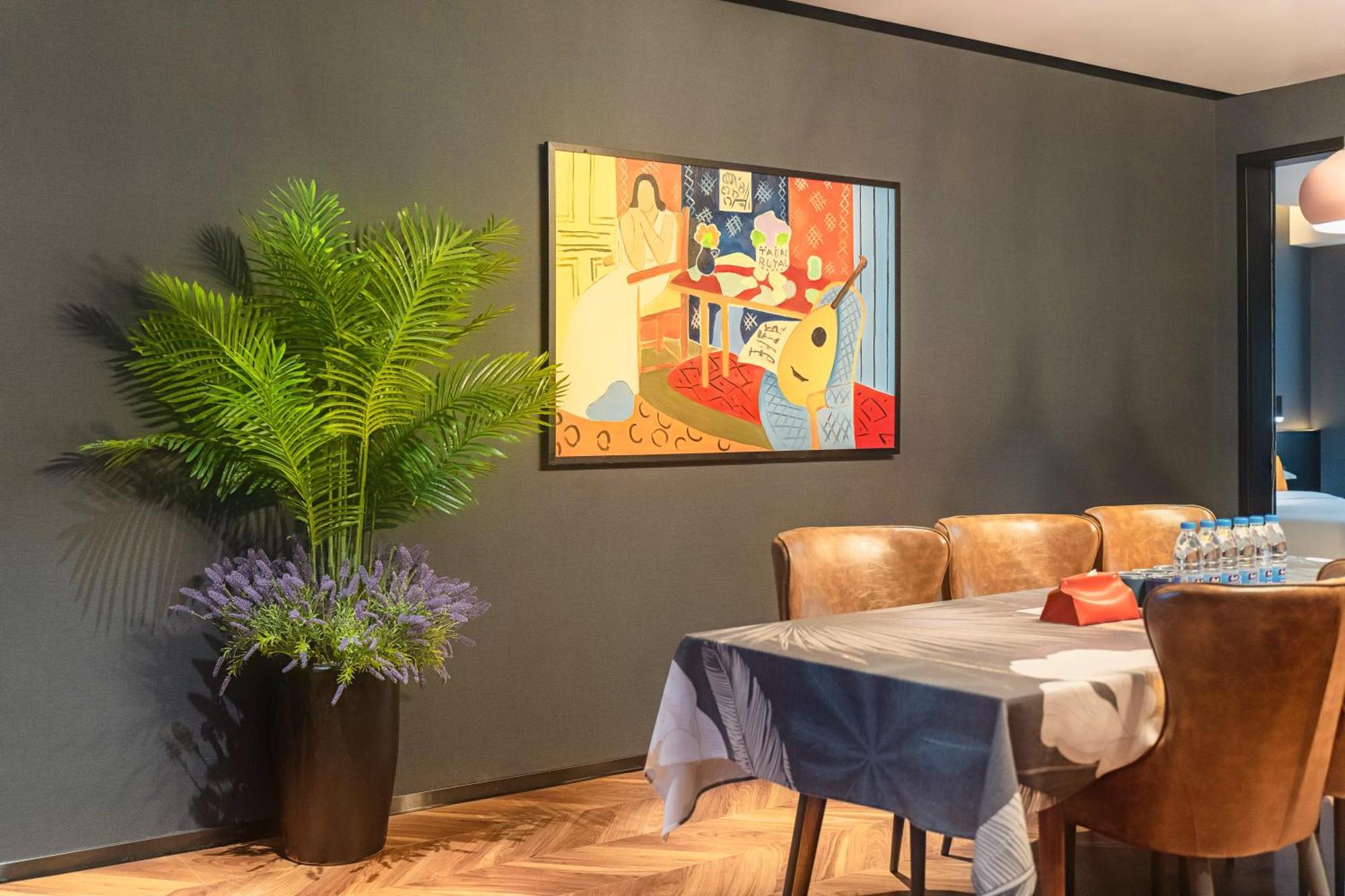 Hesu Designer Hotel & Suites -Near Xi'An Drum Tower And Yongning Gate -Free Laundry Luggage Storage -Kitty Cafe With Freshly Ground Coffee -24H Front Desk -English Service Екстер'єр фото
