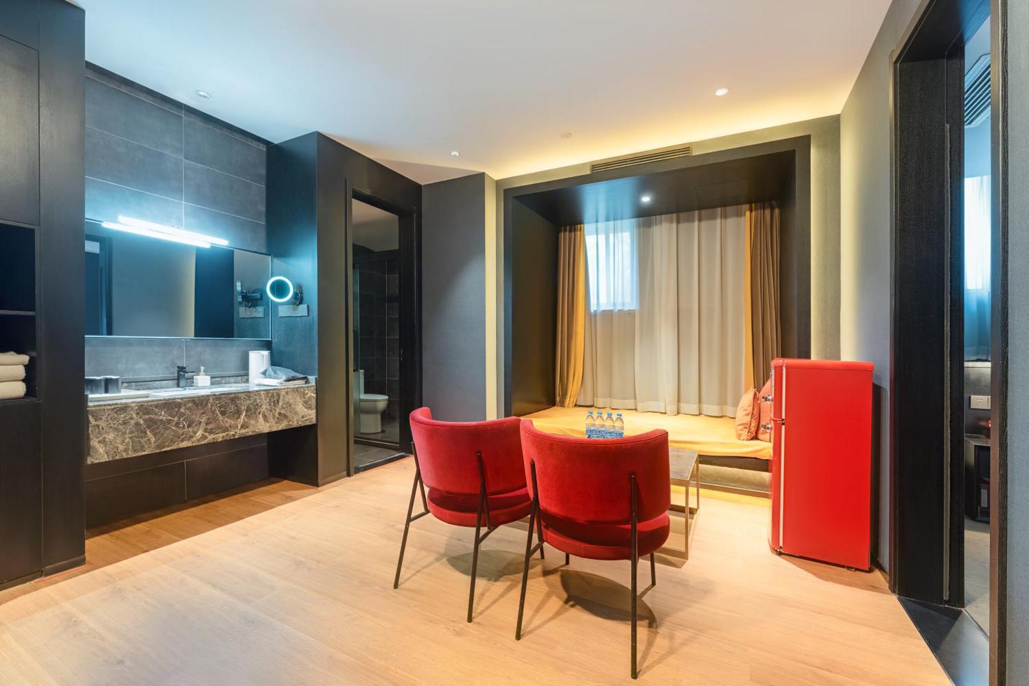 Hesu Designer Hotel & Suites -Near Xi'An Drum Tower And Yongning Gate -Free Laundry Luggage Storage -Kitty Cafe With Freshly Ground Coffee -24H Front Desk -English Service Екстер'єр фото