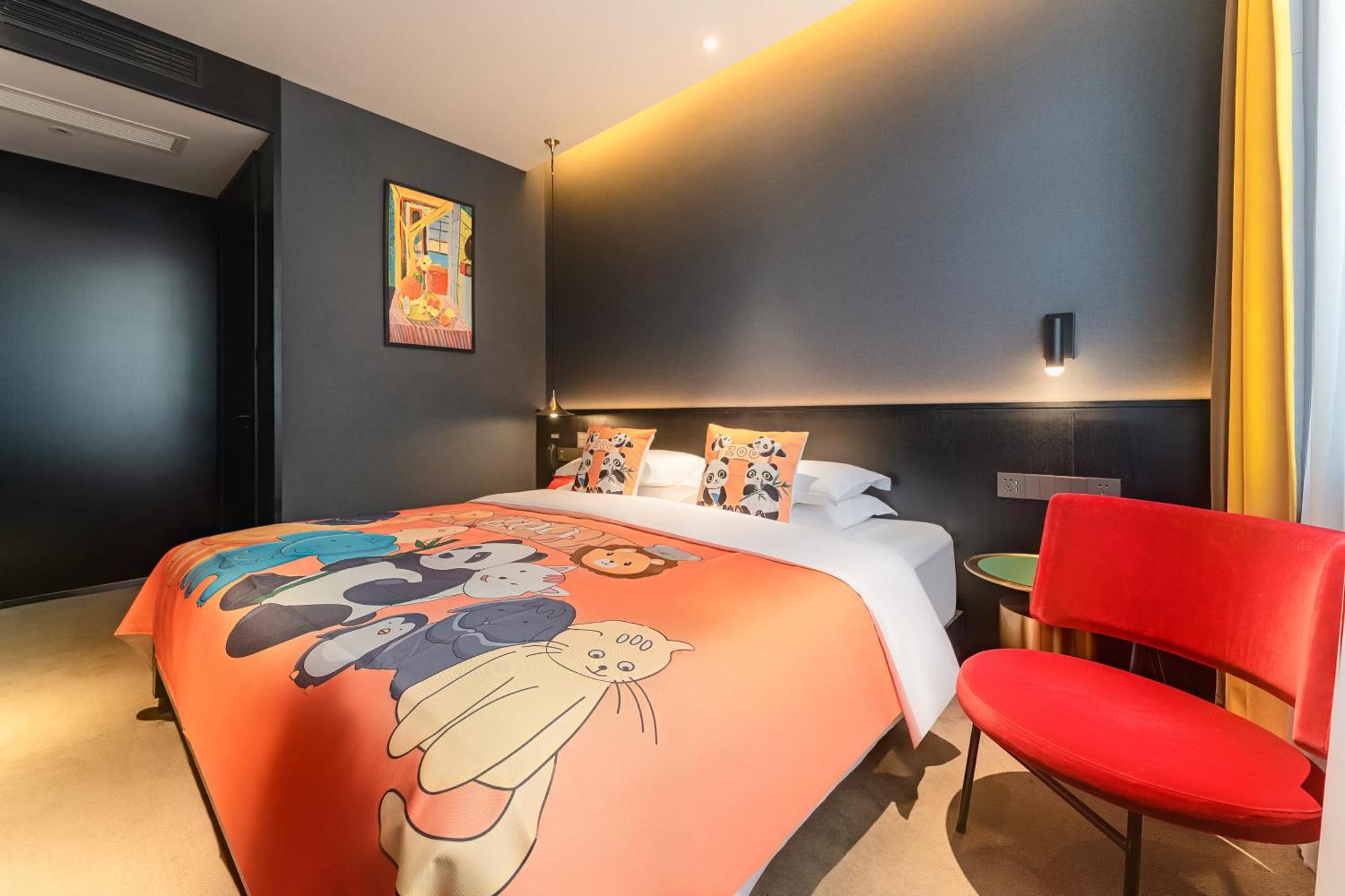 Hesu Designer Hotel & Suites -Near Xi'An Drum Tower And Yongning Gate -Free Laundry Luggage Storage -Kitty Cafe With Freshly Ground Coffee -24H Front Desk -English Service Екстер'єр фото